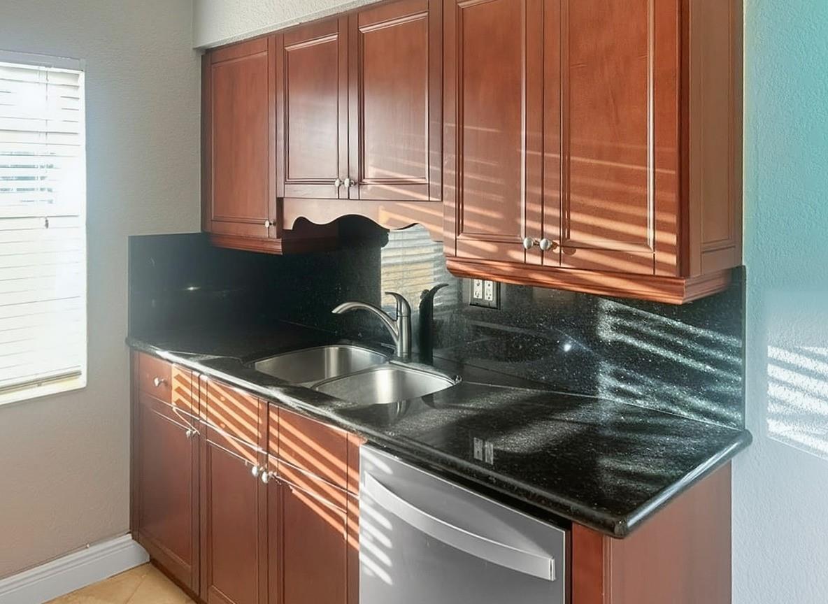 WILTON LAKE - Residential Lease