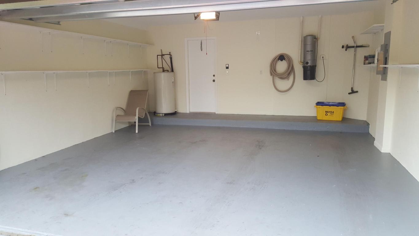 GREENS AT BOCA GOLF AND TENNIS CLUB - Residential Lease