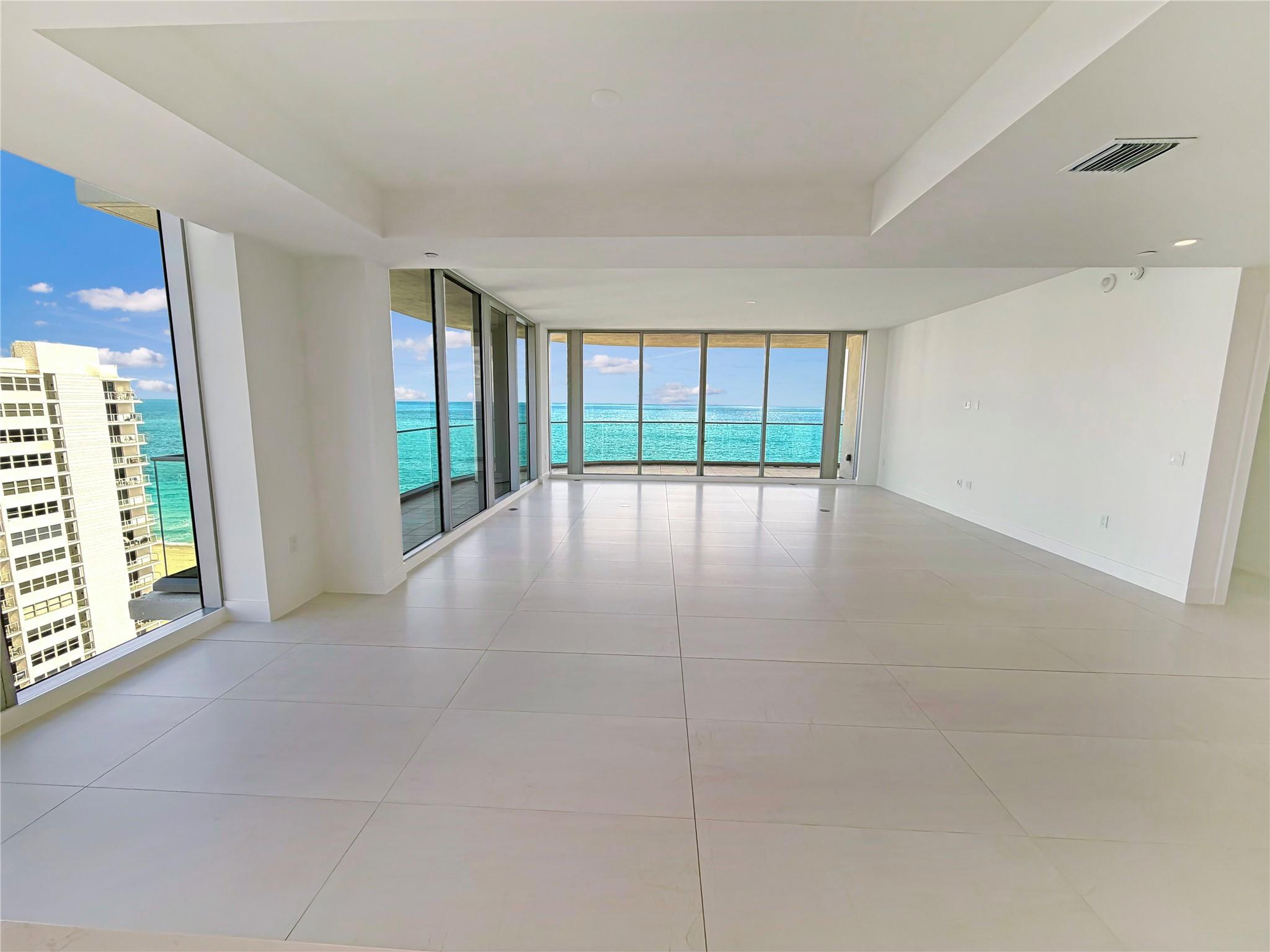 SELENE OCEANFRONT RESIDEN - Residential