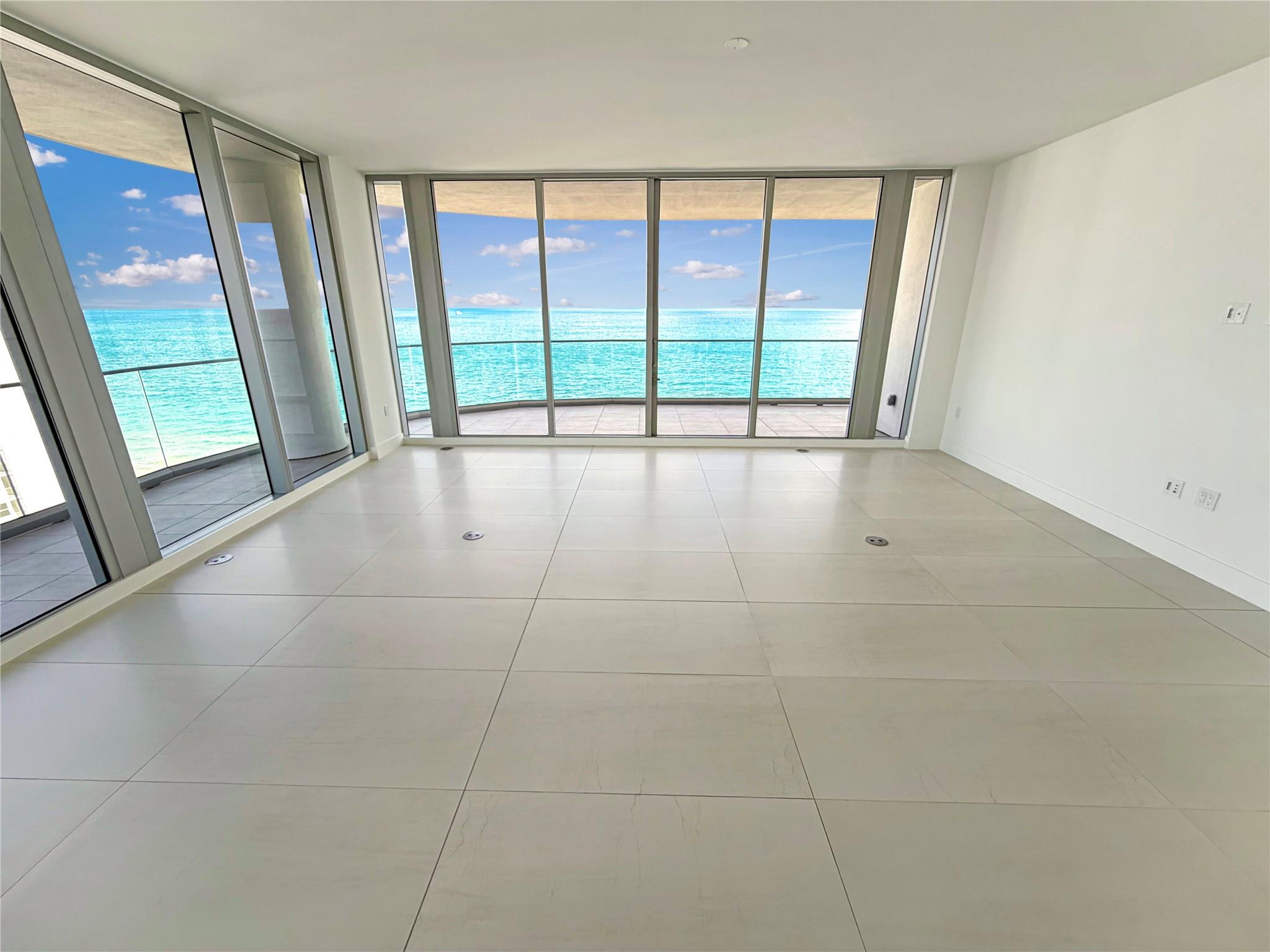 SELENE OCEANFRONT RESIDEN - Residential