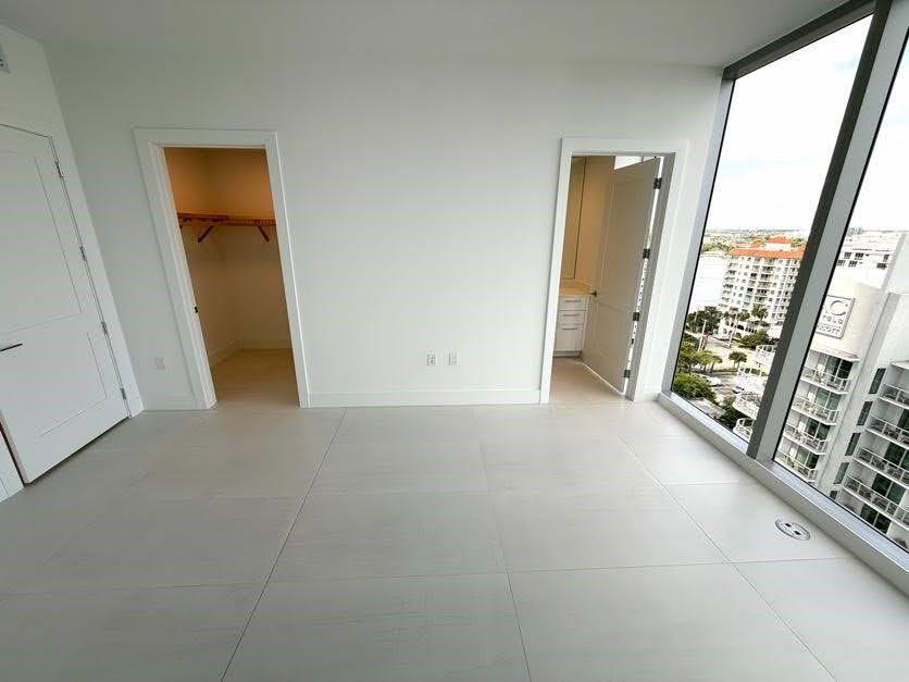 SELENE OCEANFRONT RESIDEN - Residential