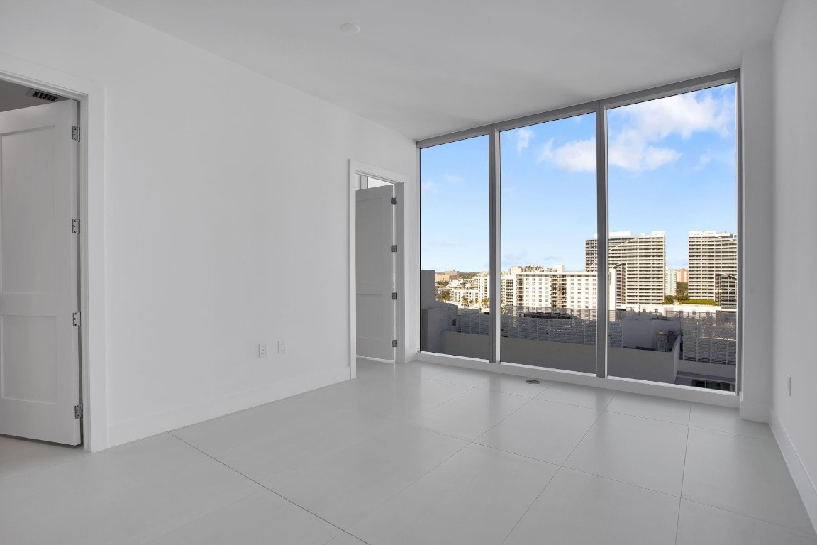 SELENE OCEANFRONT RESIDEN - Residential