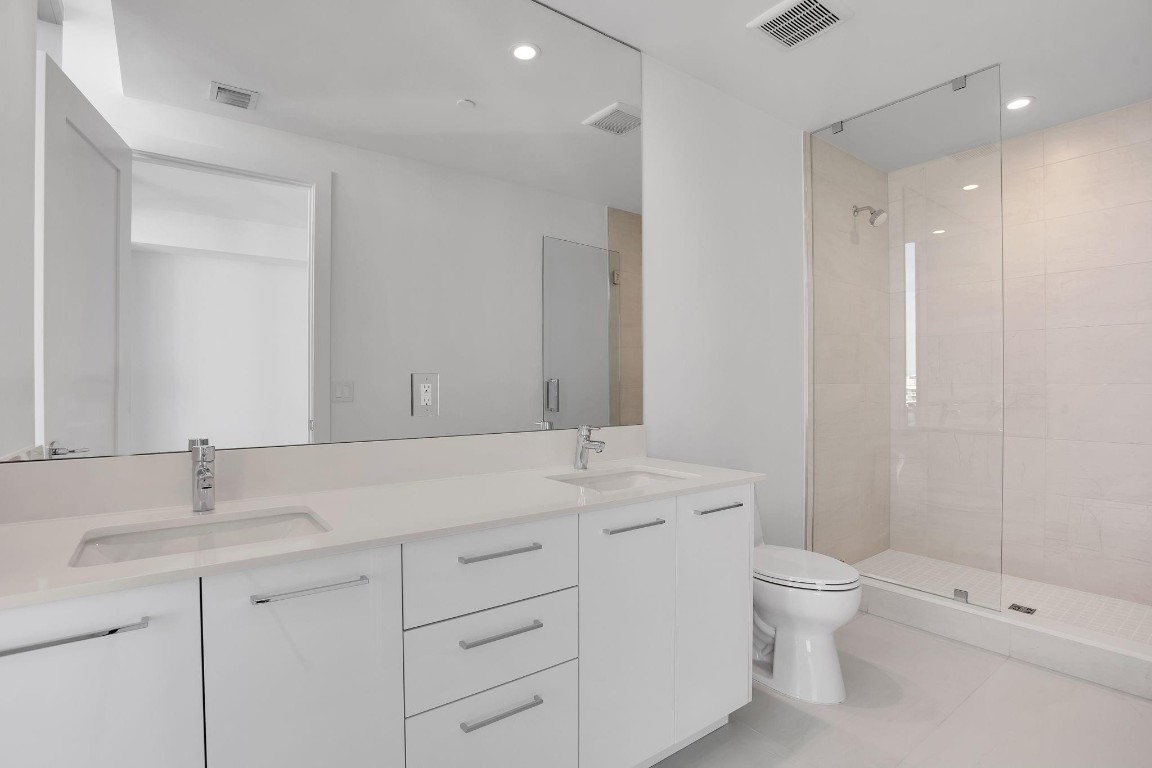 SELENE OCEANFRONT RESIDEN - Residential