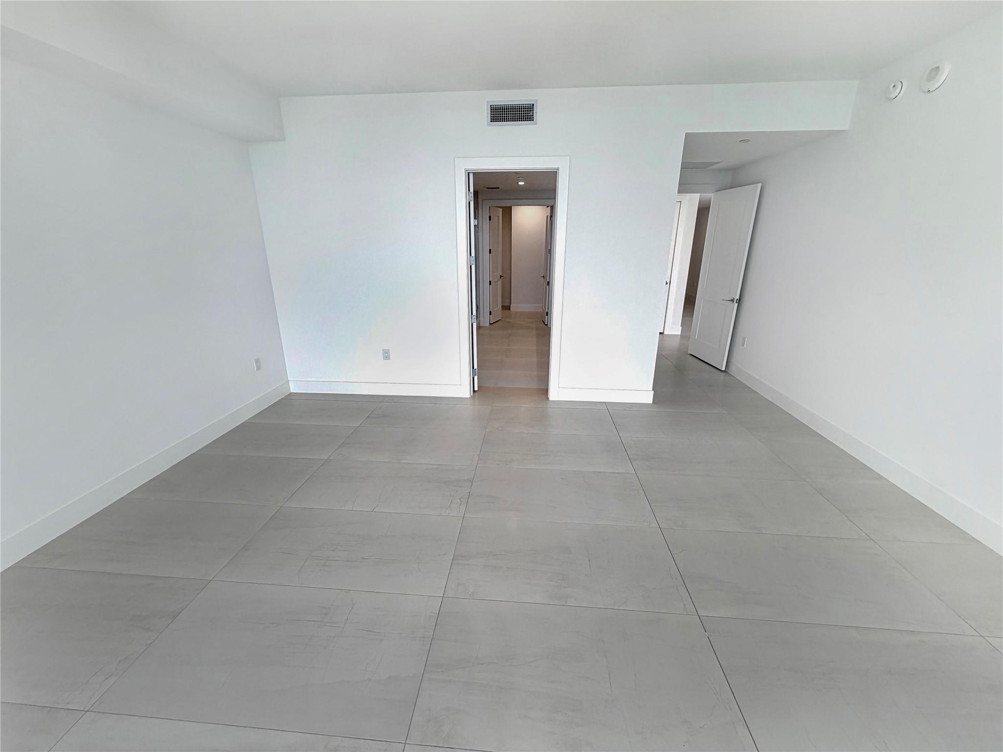 SELENE OCEANFRONT RESIDEN - Residential