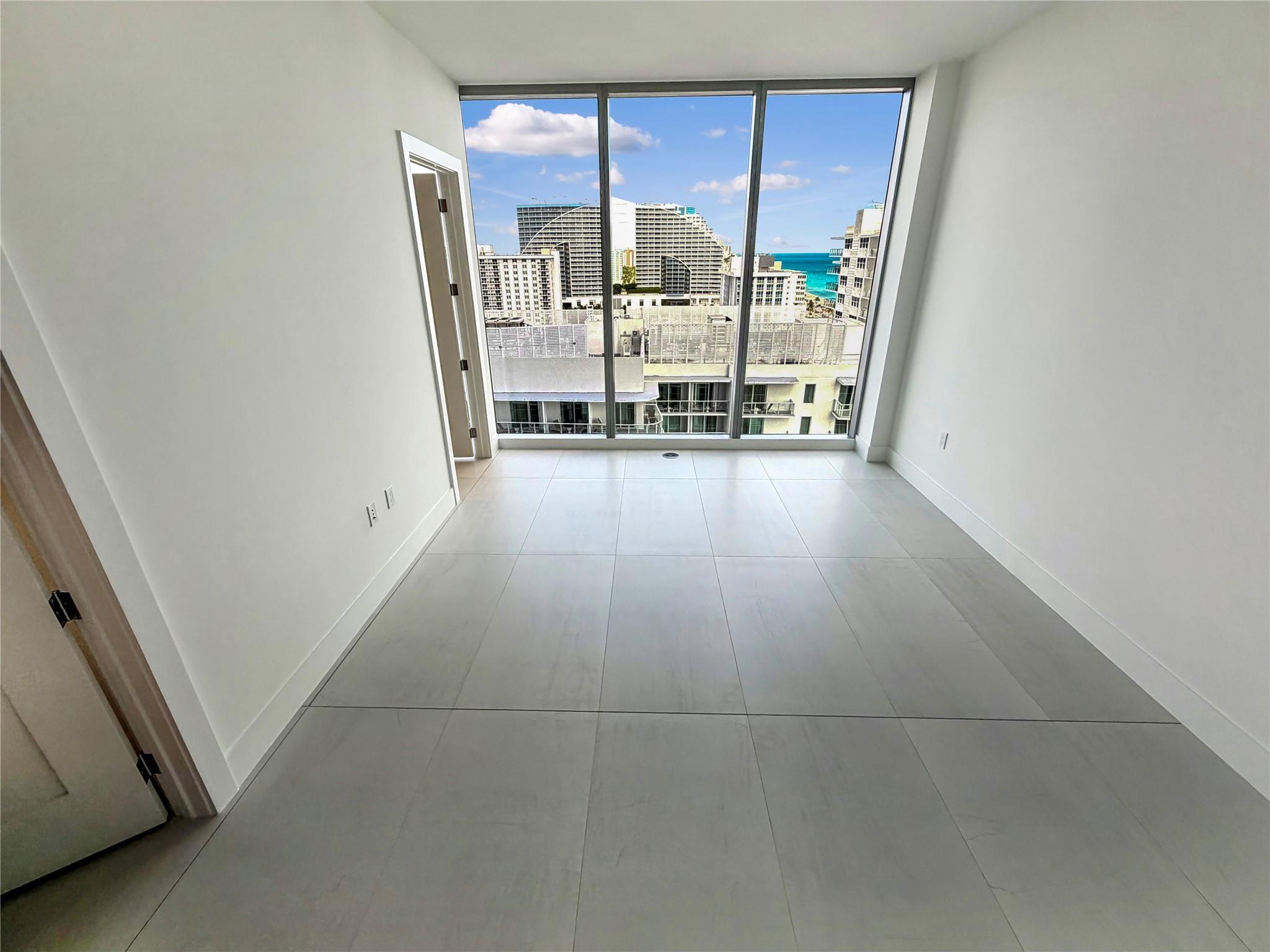 SELENE OCEANFRONT RESIDEN - Residential