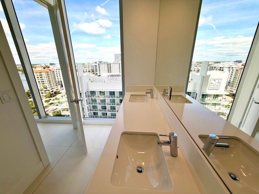 SELENE OCEANFRONT RESIDEN - Residential