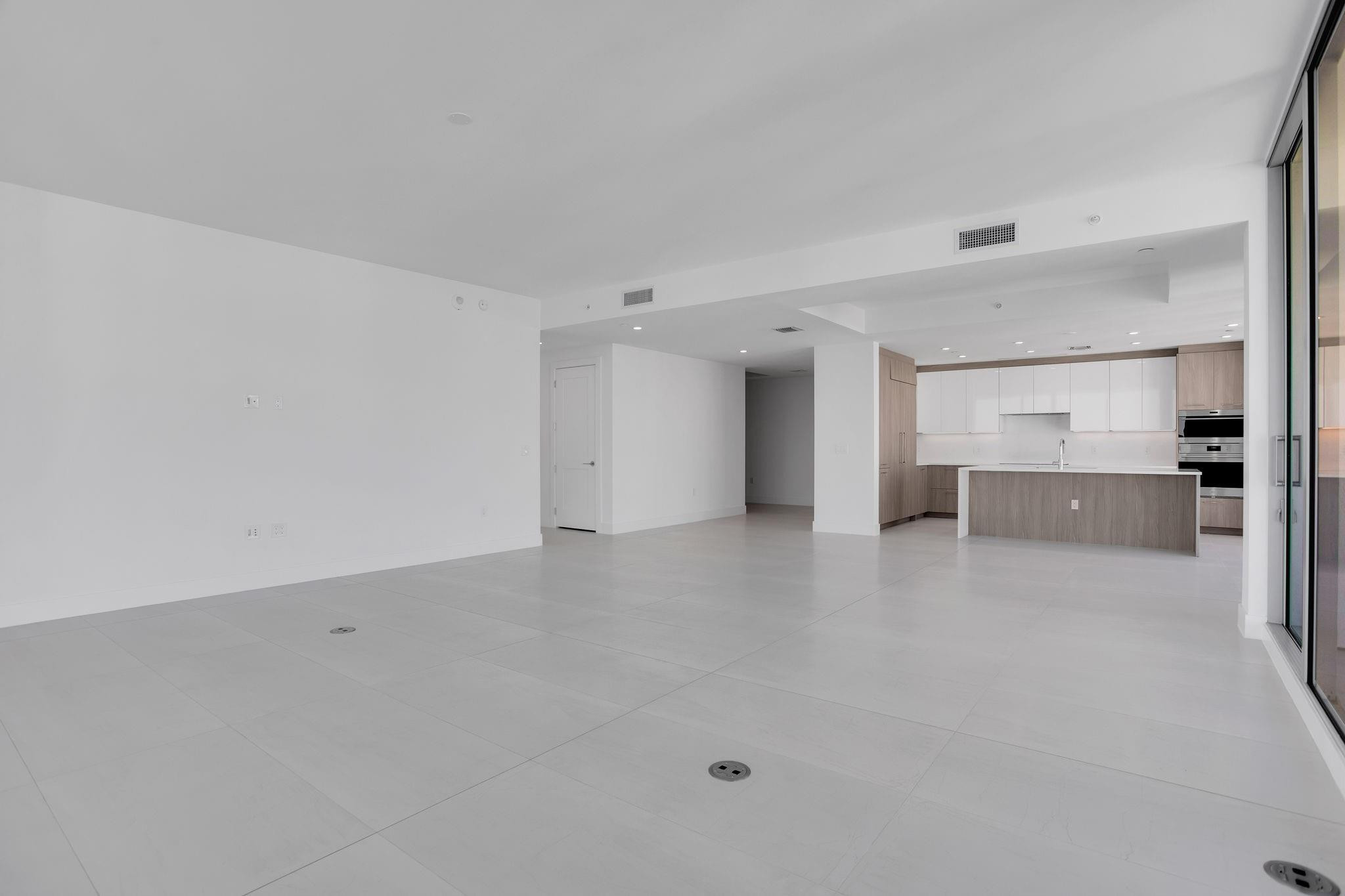 SELENE OCEANFRONT RESIDEN - Residential