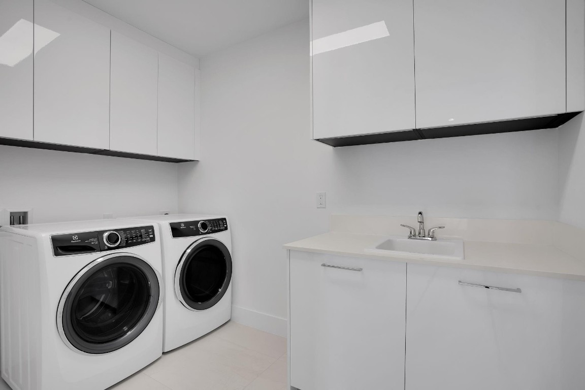 SELENE OCEANFRONT RESIDEN - Residential