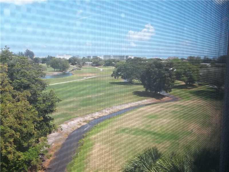 PALM AIRE COUNTRY CLUB - Residential