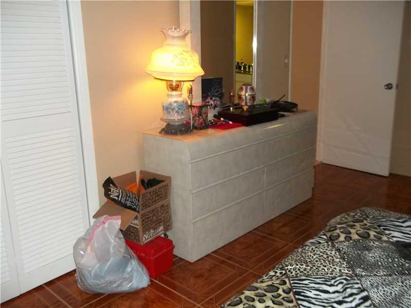 PALM AIRE COUNTRY CLUB - Residential