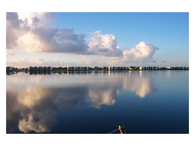 Lake Emerald - Residential