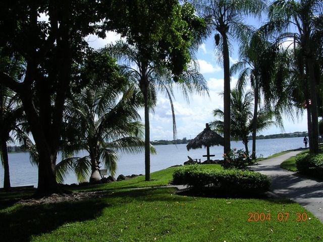Lake Emerald - Residential