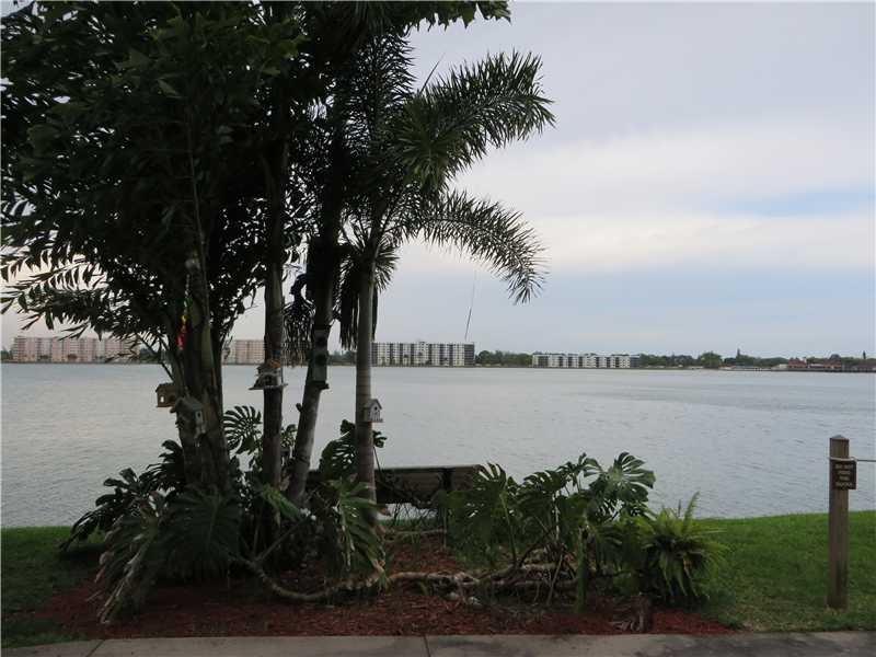 Lake Emerald - Residential