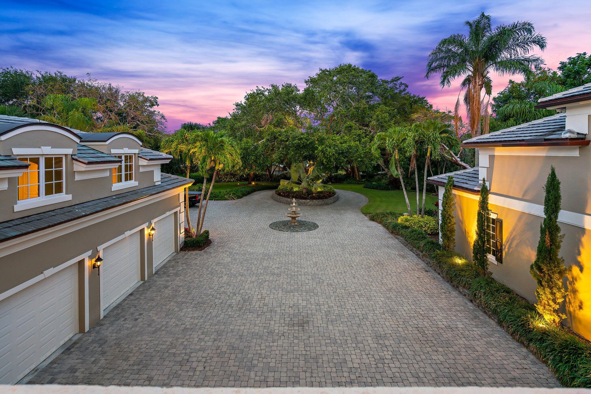 LUCINDIA - Residential