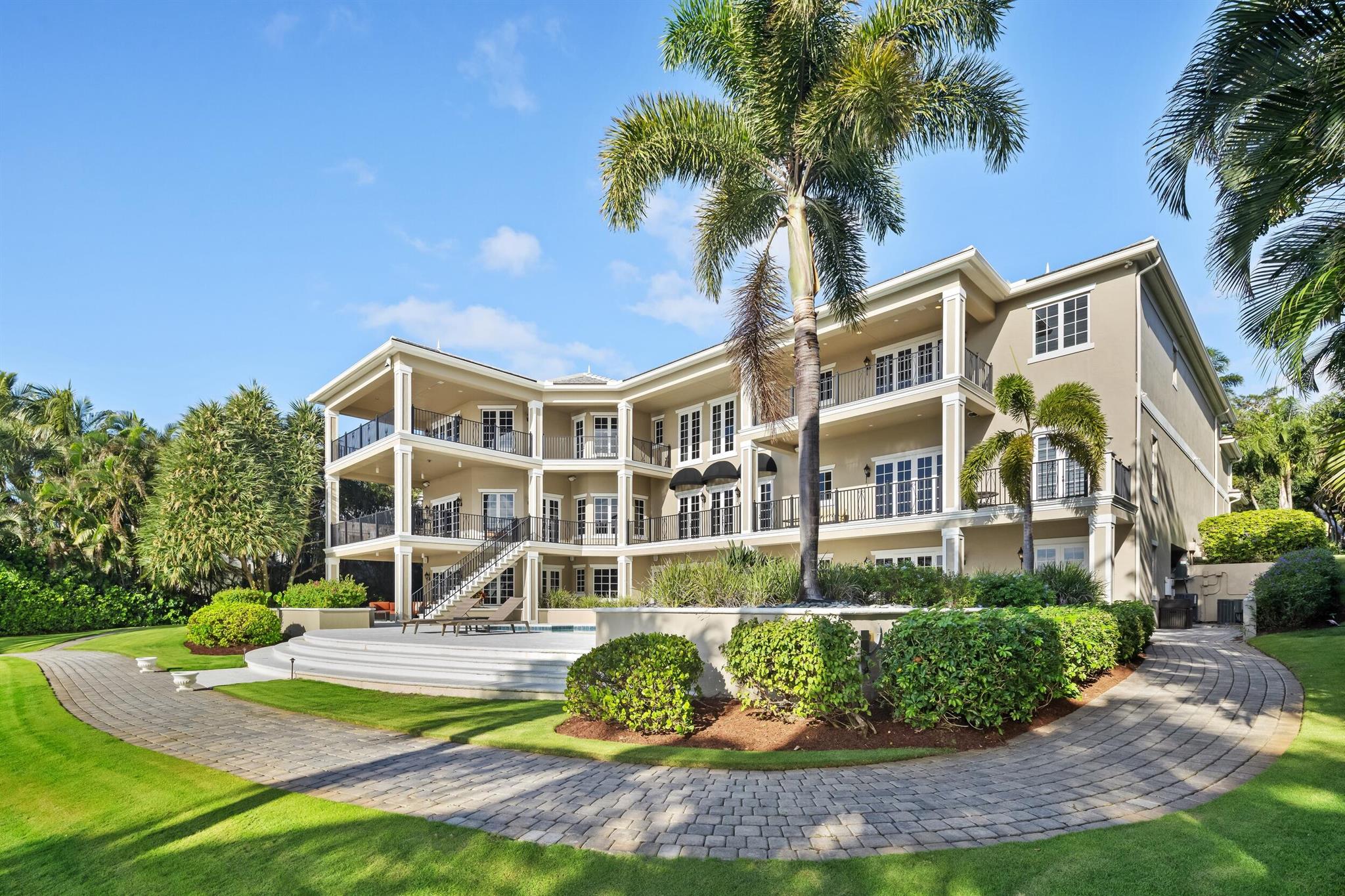 LUCINDIA - Residential