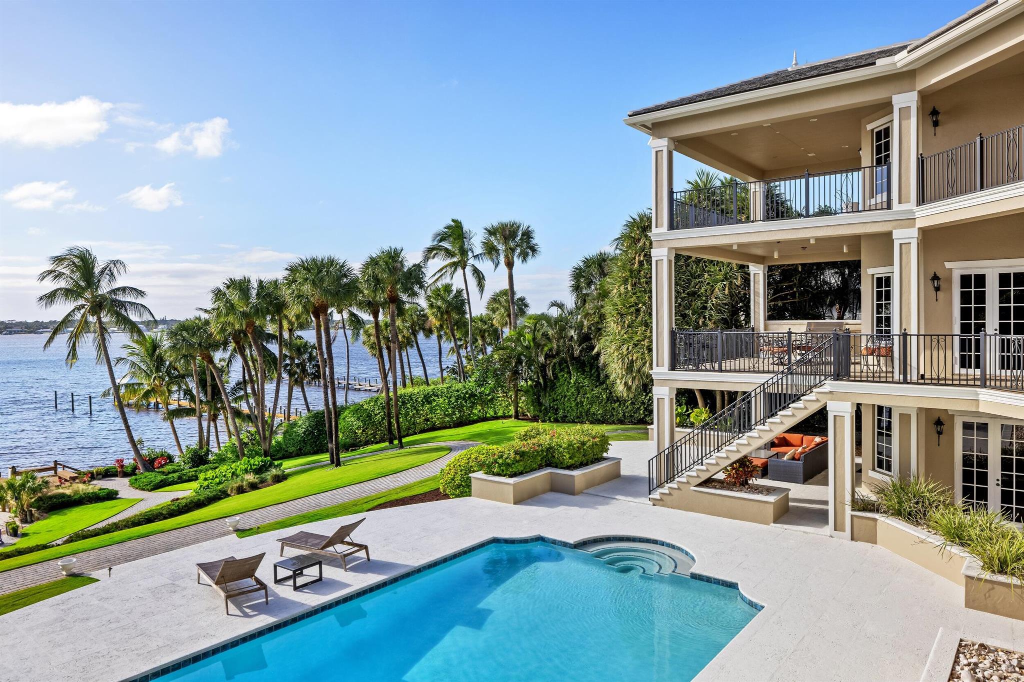 LUCINDIA - Residential