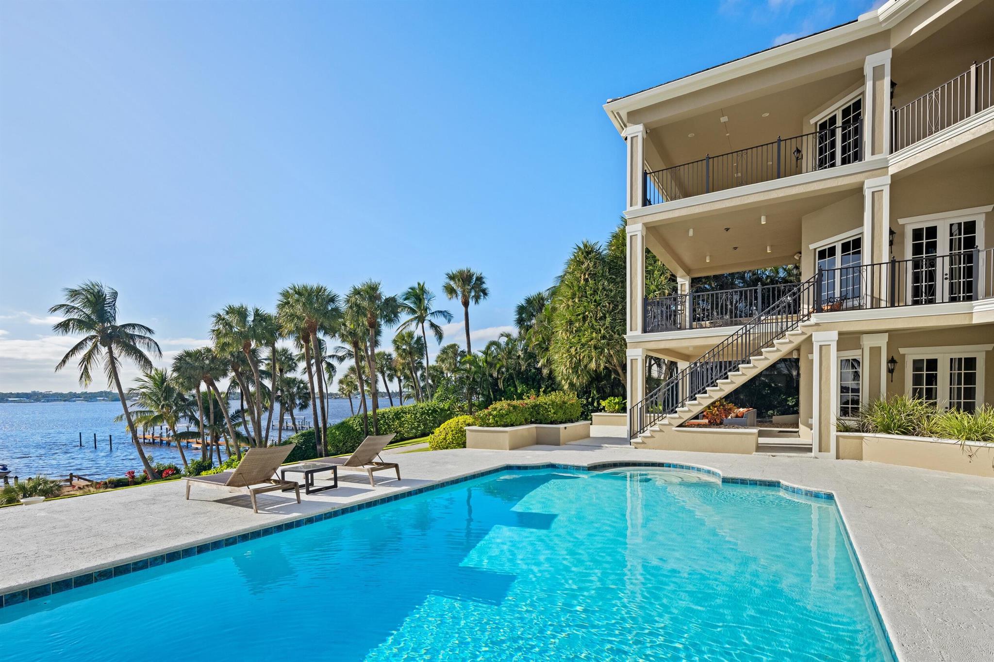 LUCINDIA - Residential