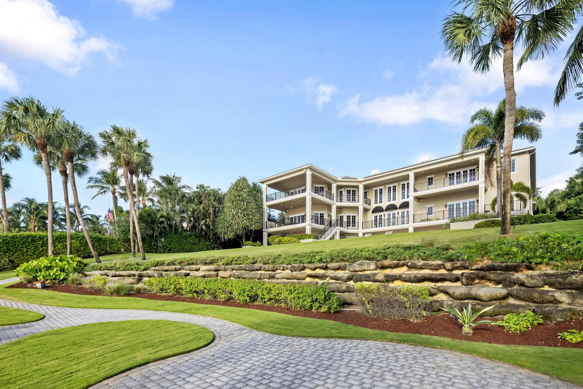 LUCINDIA - Residential