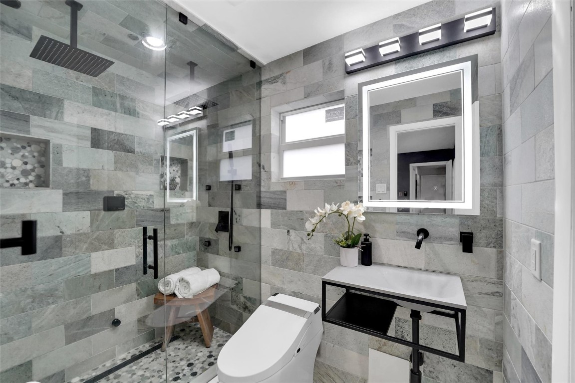 Oriole-Margate Sec 3 74-4 - Residential