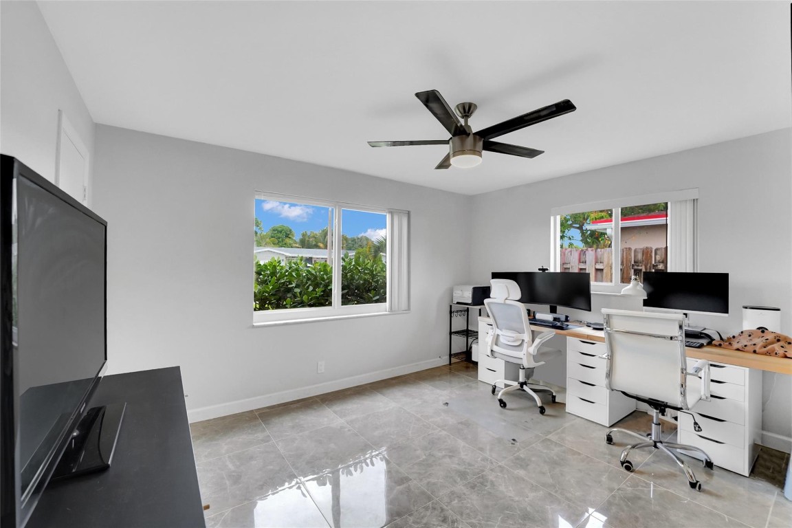 Oriole-Margate Sec 3 74-4 - Residential