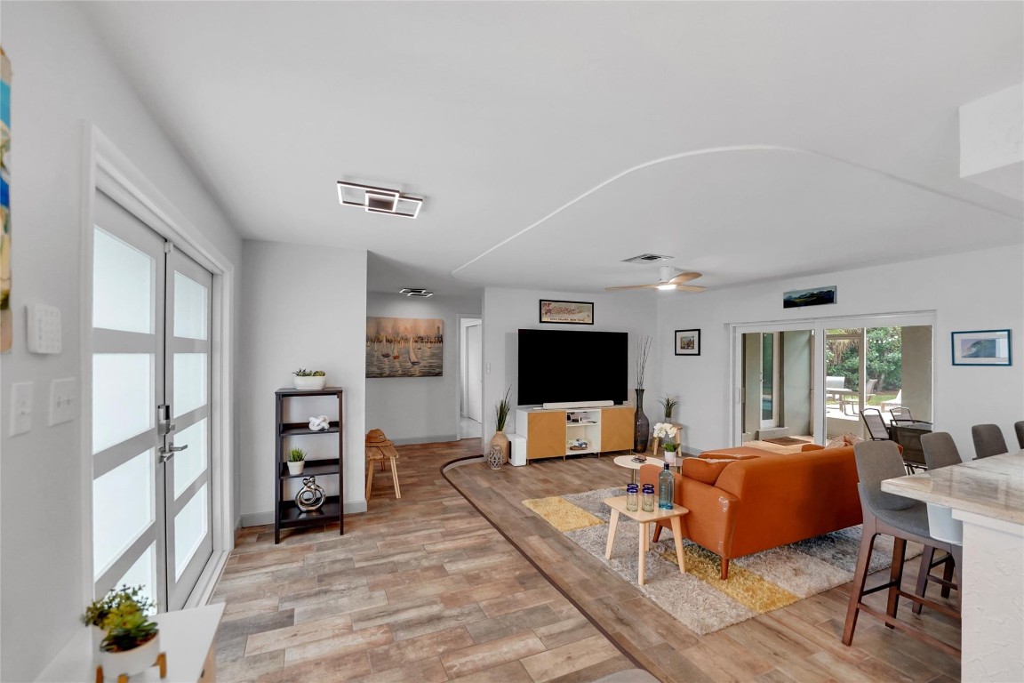 Oriole-Margate Sec 3 74-4 - Residential