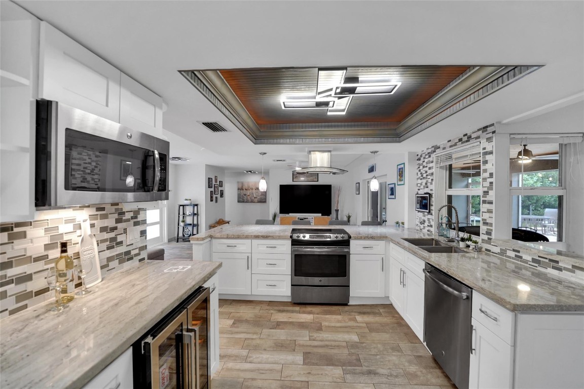 Oriole-Margate Sec 3 74-4 - Residential