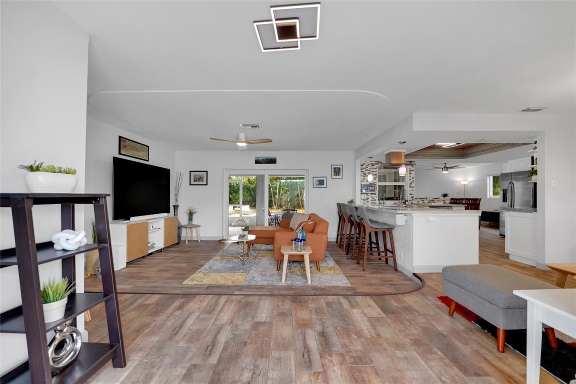 Oriole-Margate Sec 3 74-4 - Residential