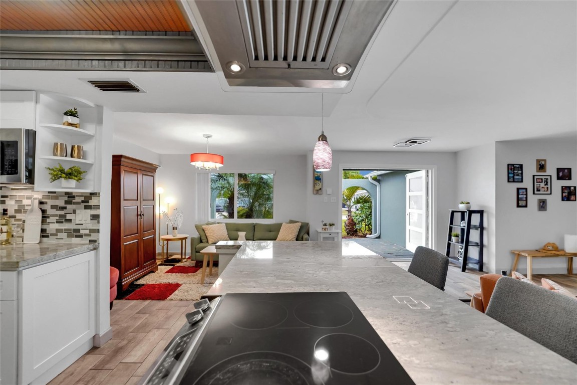 Oriole-Margate Sec 3 74-4 - Residential