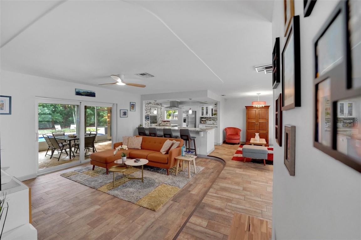 Oriole-Margate Sec 3 74-4 - Residential