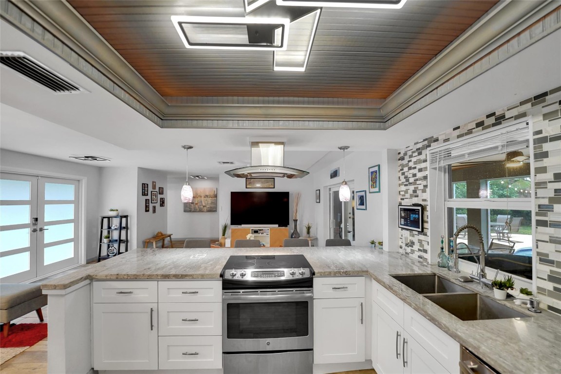 Oriole-Margate Sec 3 74-4 - Residential