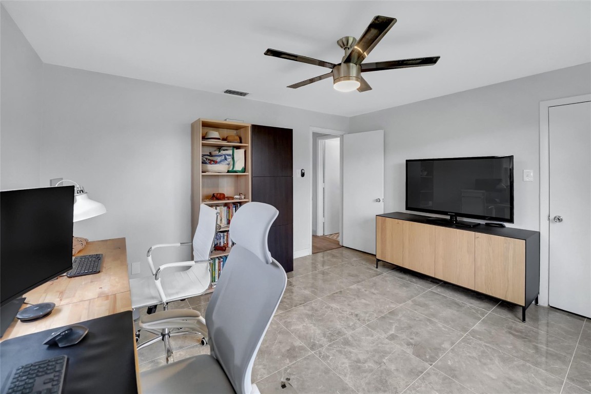 Oriole-Margate Sec 3 74-4 - Residential