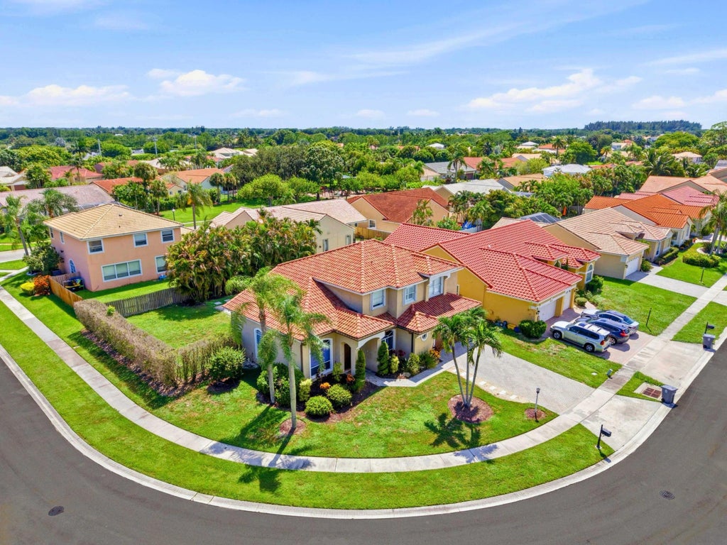 Photo of 9340 Lake Serena Drive, Boca Raton, FL 33496 (MLS # B26069497)
