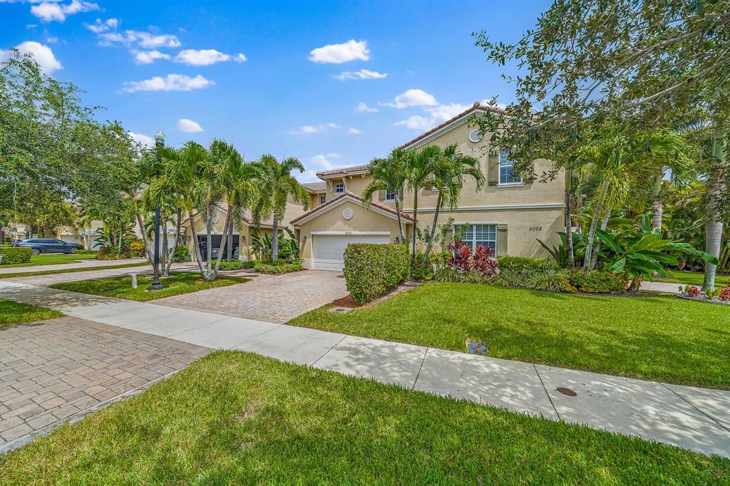 Photo of 5010 Dulce Court, Palm Beach Gardens, FL 33418 (MLS # R10741014)