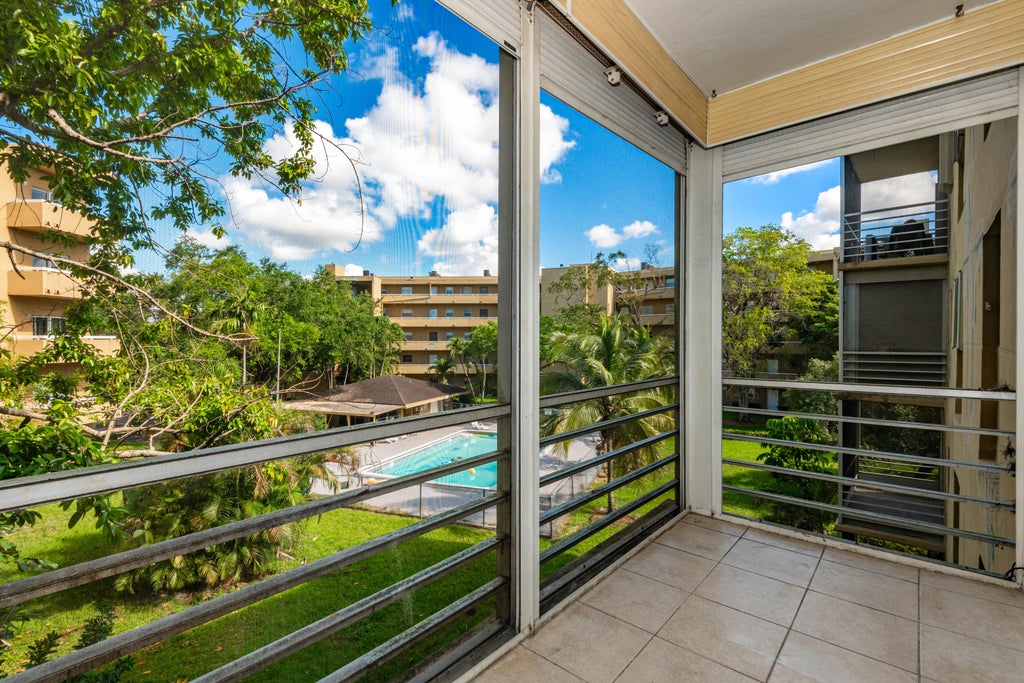 Photo of 5790 STIRLING Road #308, Hollywood, FL 33021 (MLS # B26078911)