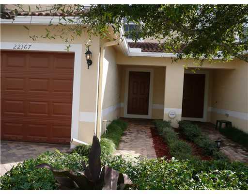 Royal Woods Condo - Residential Lease