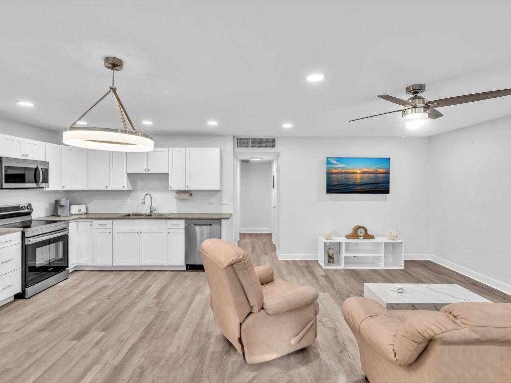 MAYBURY MANSIONS - Residential