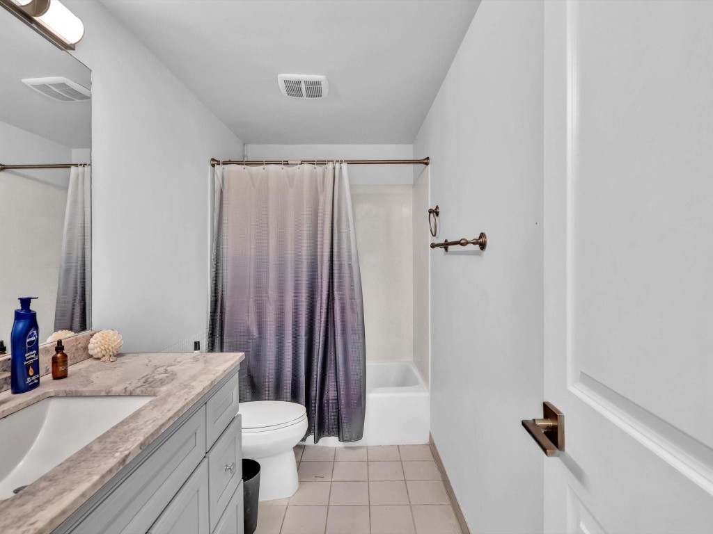 MAYBURY MANSIONS - Residential