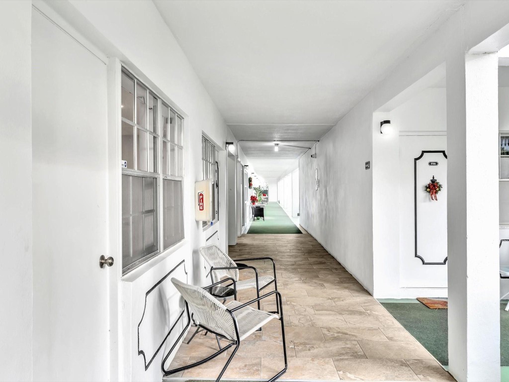 MAYBURY MANSIONS - Residential