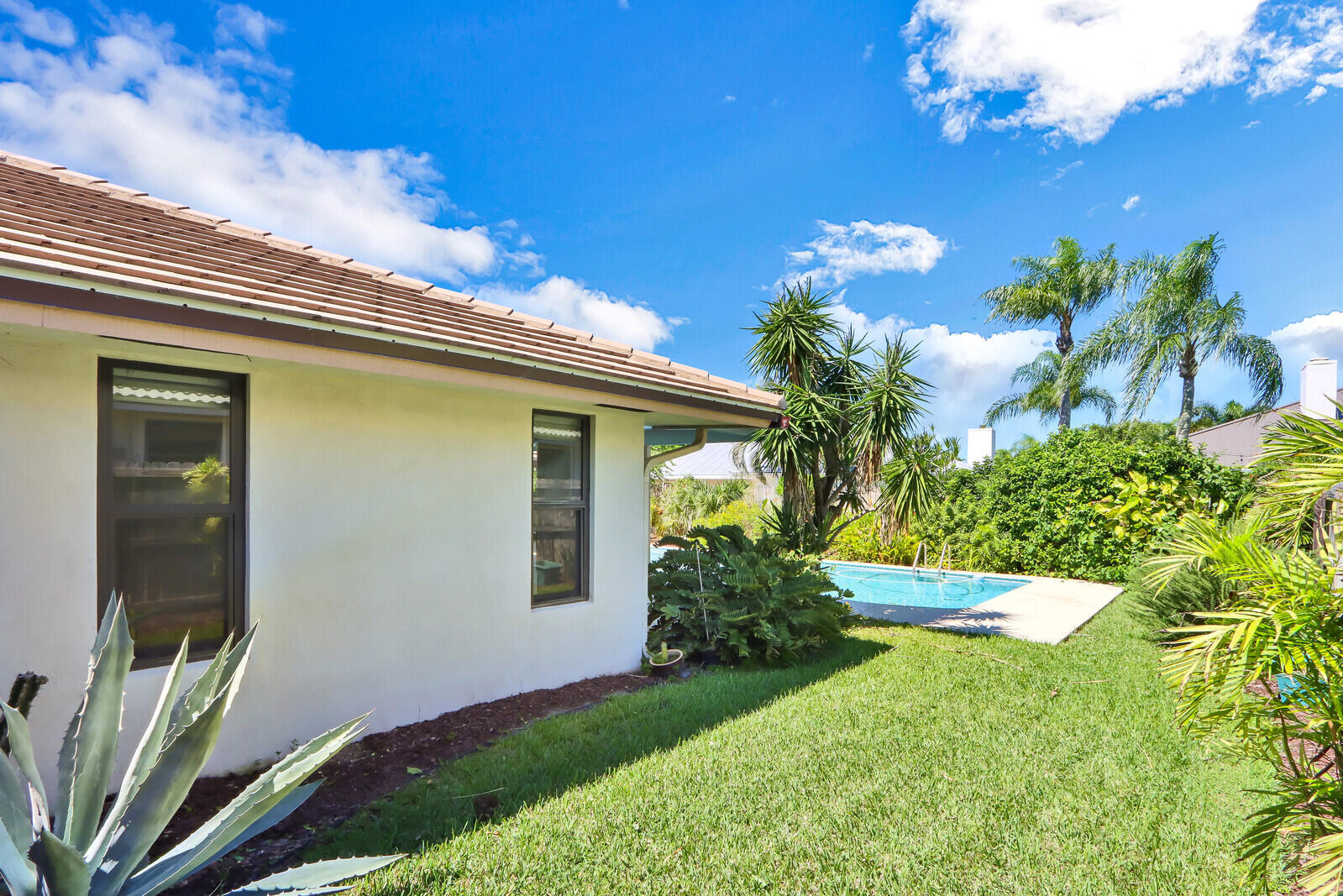 TEQUESTA PINES - Residential Lease