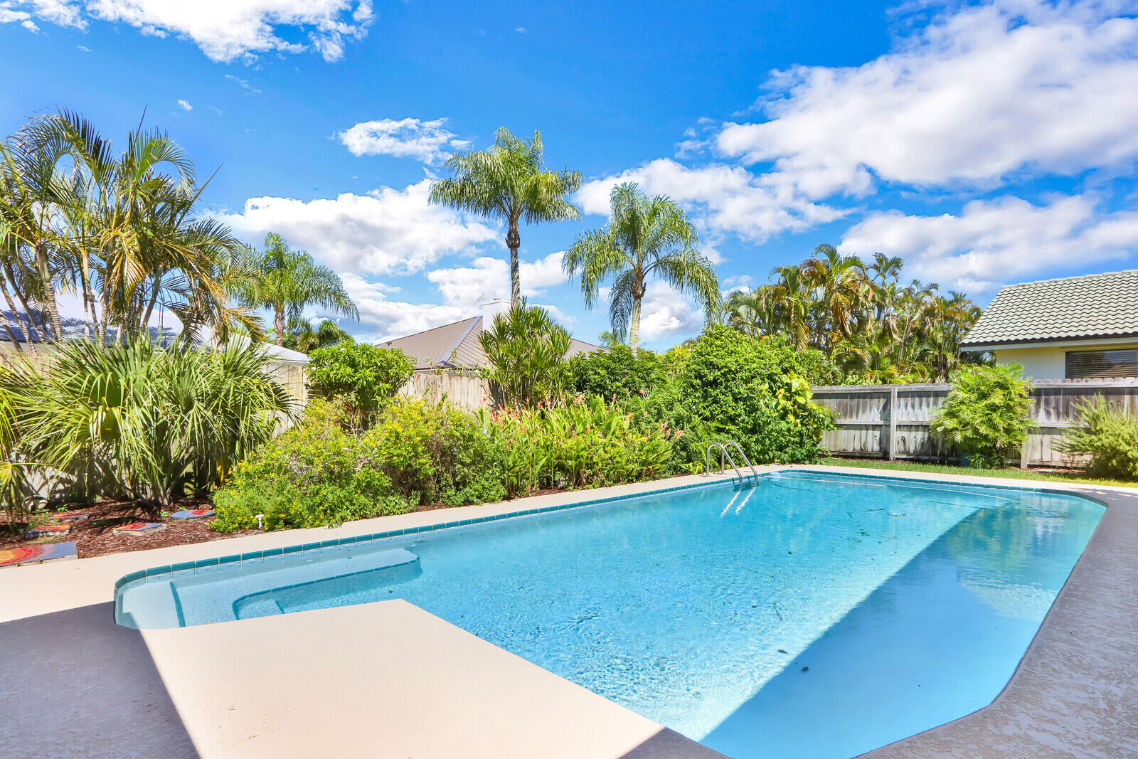 TEQUESTA PINES - Residential Lease