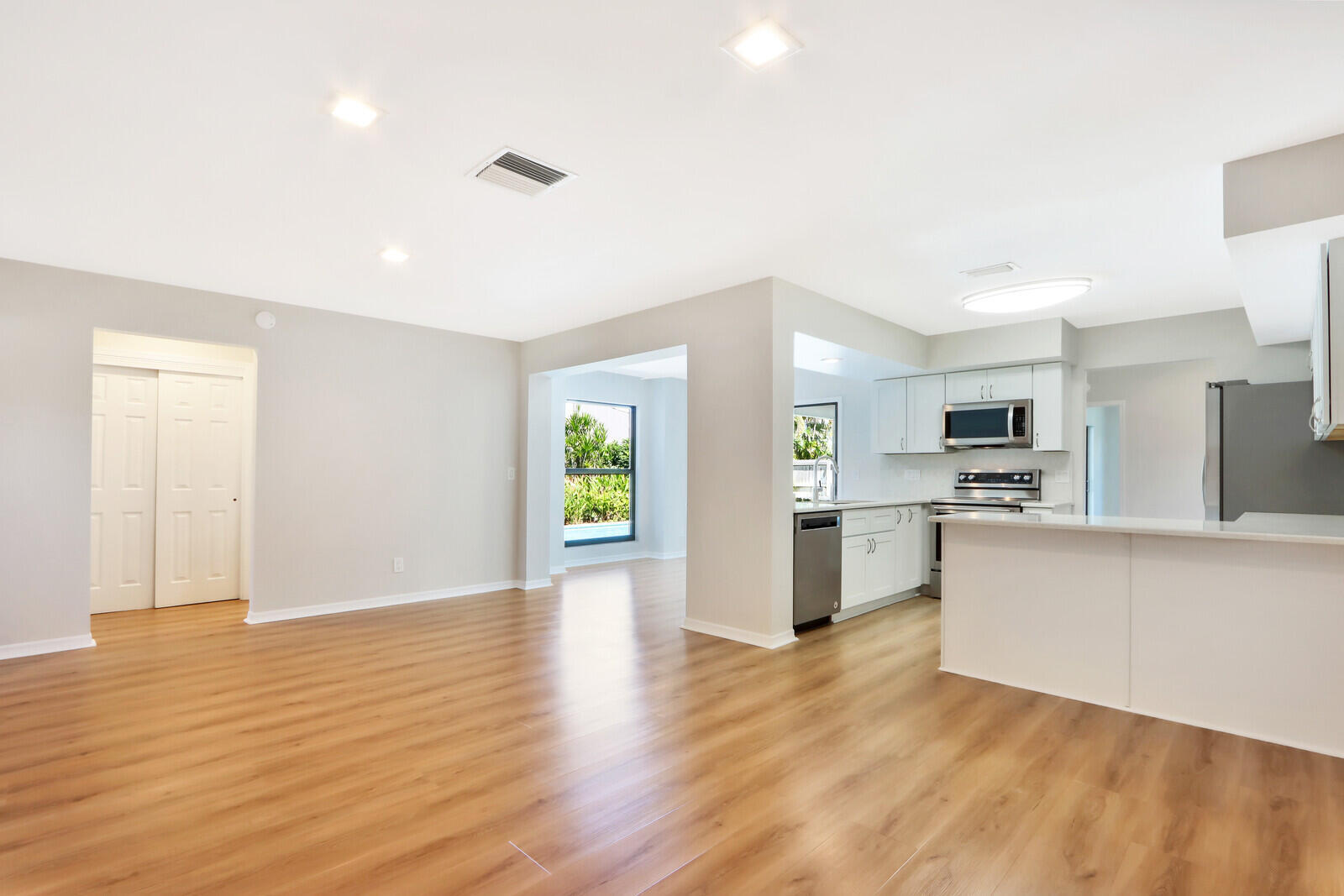 TEQUESTA PINES - Residential Lease