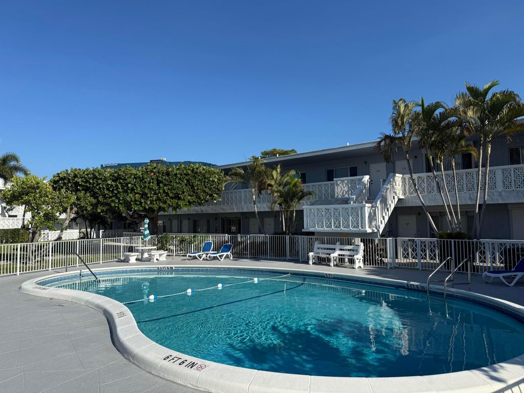Photo of 2170 NE 51st Court #B5, Fort Lauderdale, FL 33308 (MLS # B26022822)