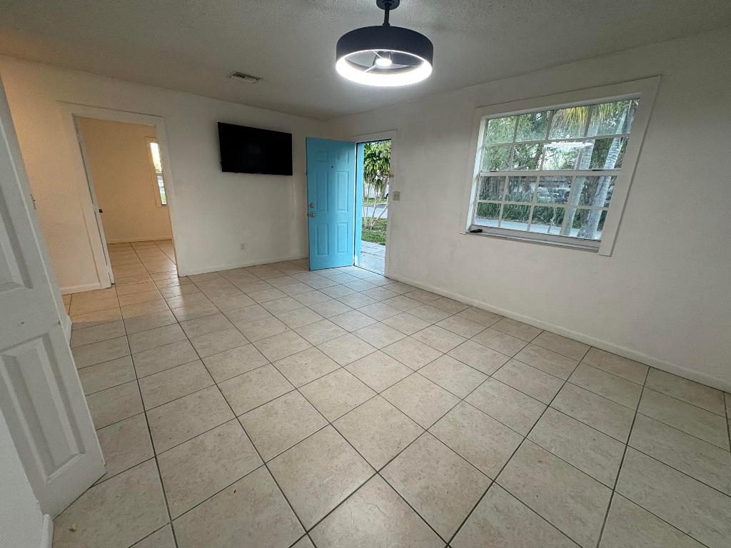 SMITH ARTHUR M AND EMMA D SUB - Residential Lease