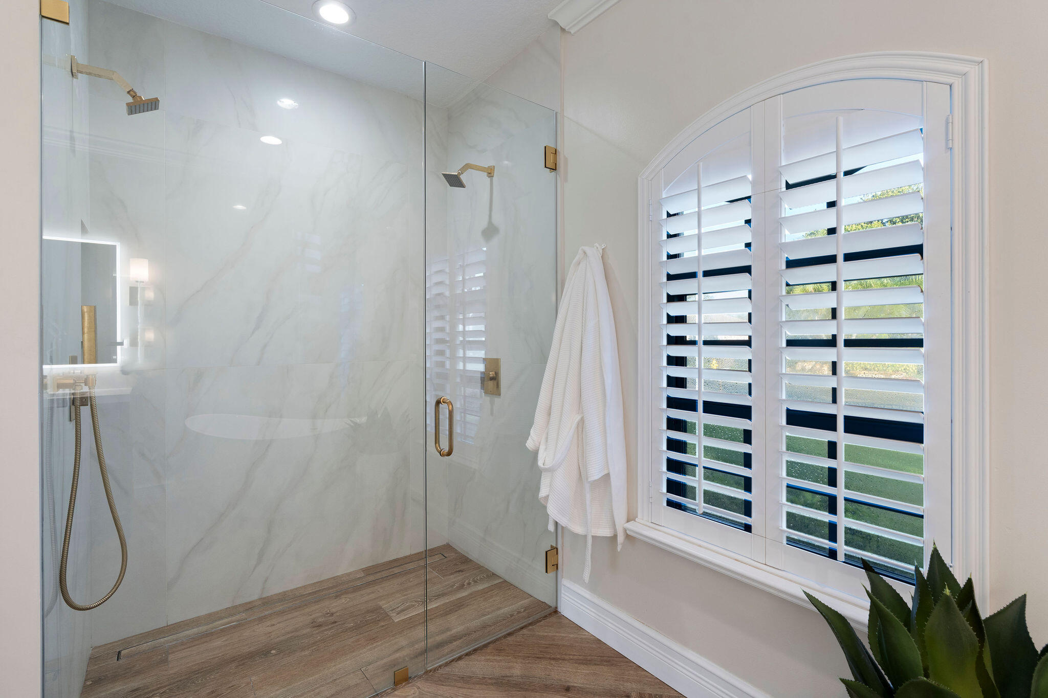 KAPOK VILLAGE ESTATES - Residential