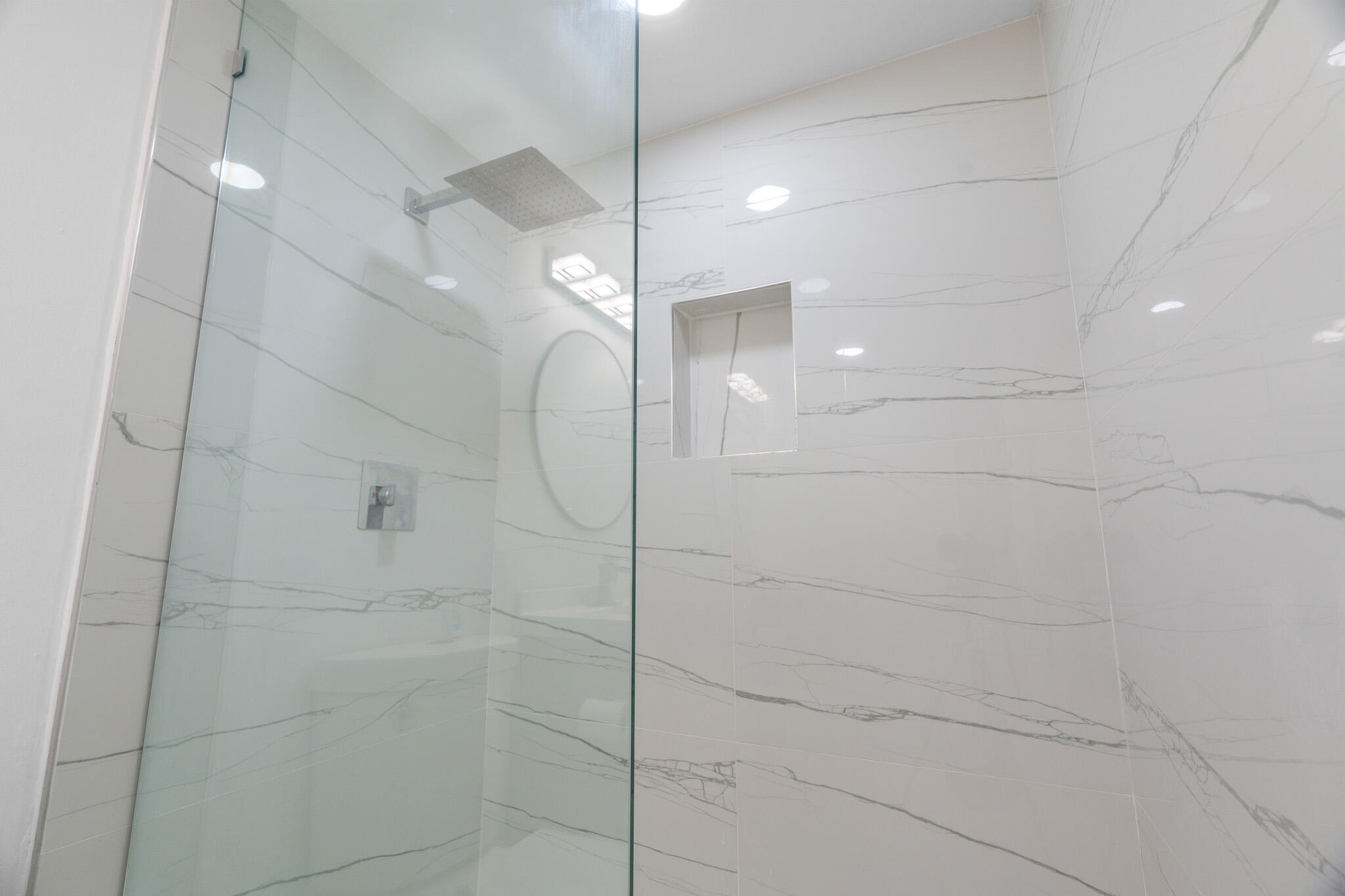 VILLAGES OF ORIOLE ABBEY CONDO - Residential