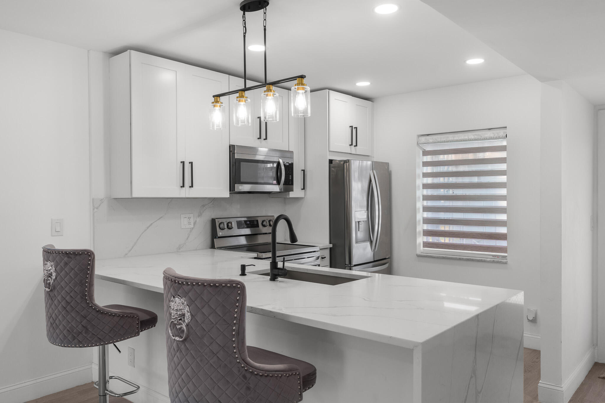 VILLAGES OF ORIOLE ABBEY CONDO - Residential