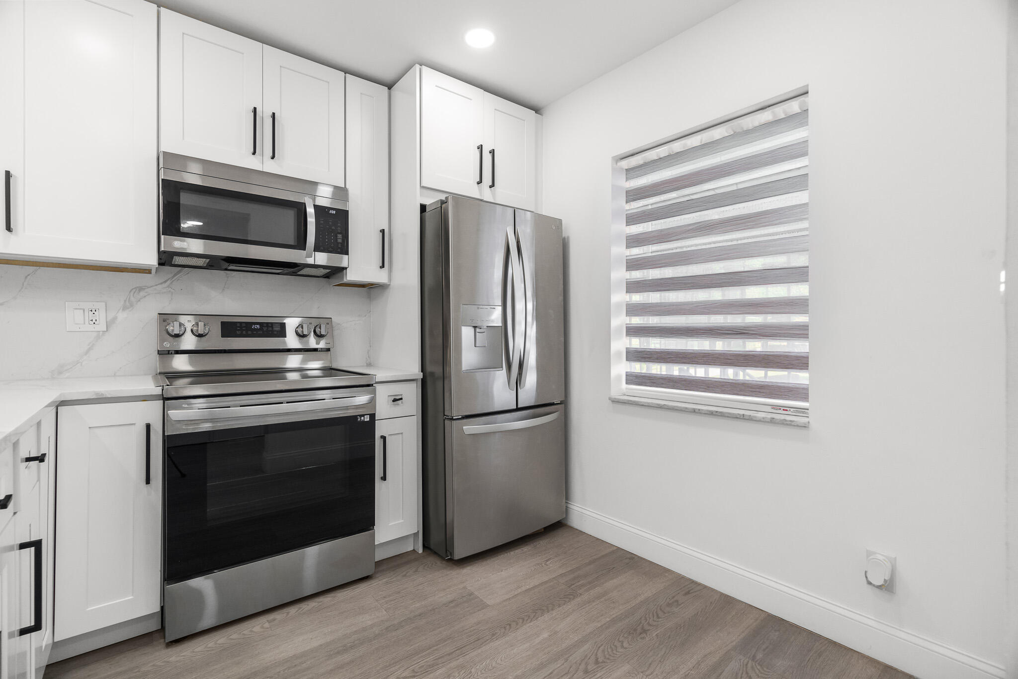 VILLAGES OF ORIOLE ABBEY CONDO - Residential