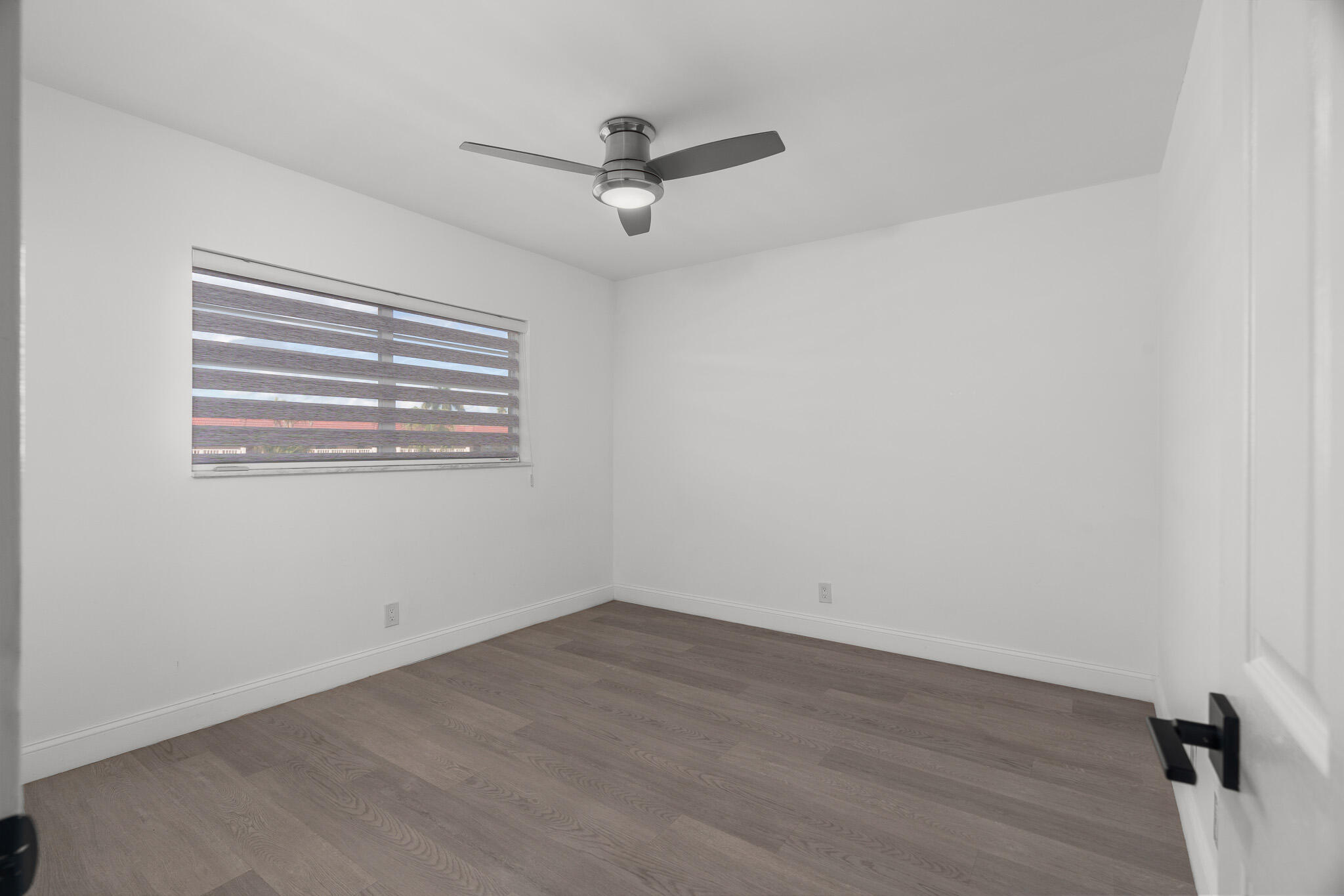 VILLAGES OF ORIOLE ABBEY CONDO - Residential