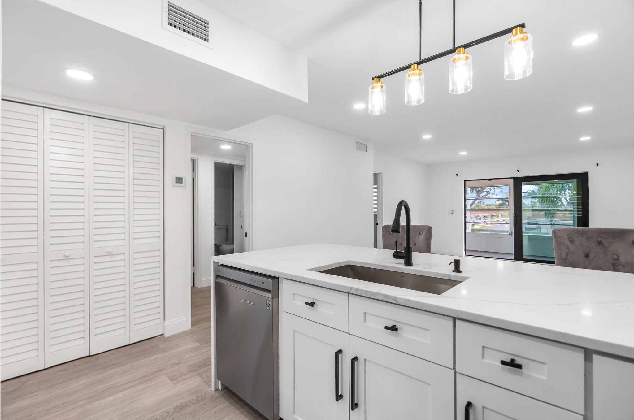 VILLAGES OF ORIOLE ABBEY CONDO - Residential