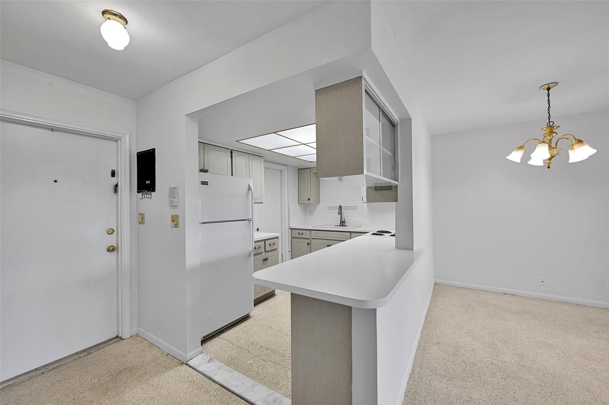 GOLDEN EAGLE CONDO - Residential Lease